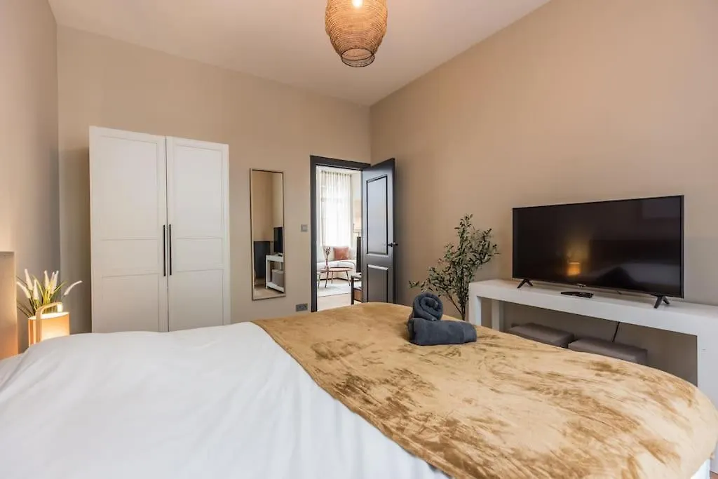 Appartement Shiraz Haag 0*,